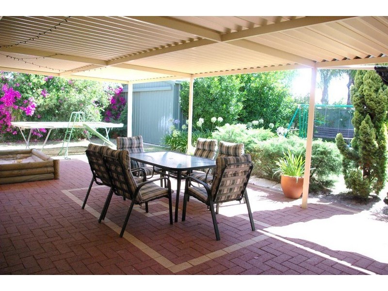 16 Strand Close, Atwell WA 6164