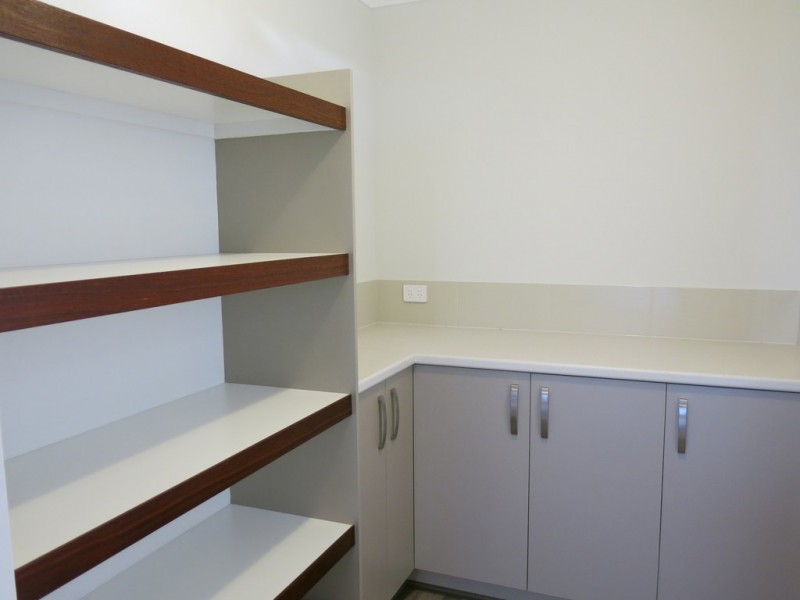 4 Needlewood Loop, Wandi WA 6167