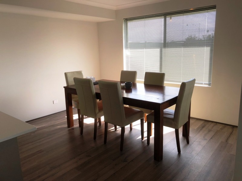 4 Needlewood Loop, Wandi WA 6167