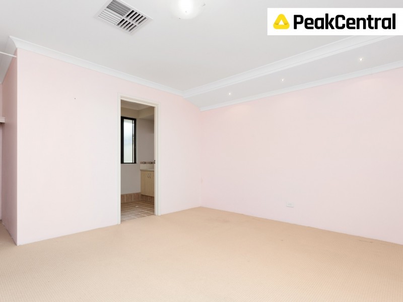 3 Sweetwater Bend, Success WA 6164