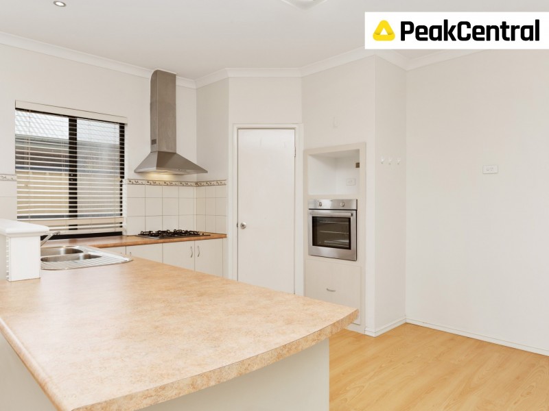 3 Sweetwater Bend, Success WA 6164