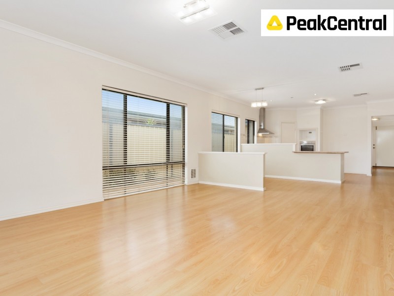 3 Sweetwater Bend, Success WA 6164