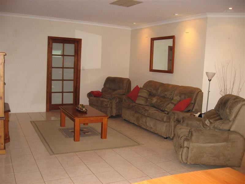 10  Calder Way, Atwell WA 6164