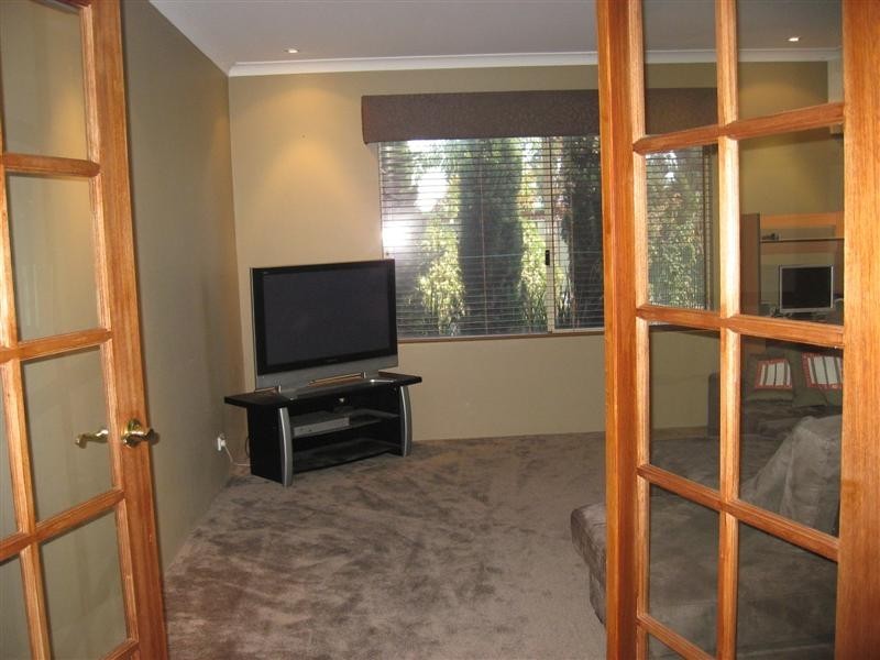 10  Calder Way, Atwell WA 6164