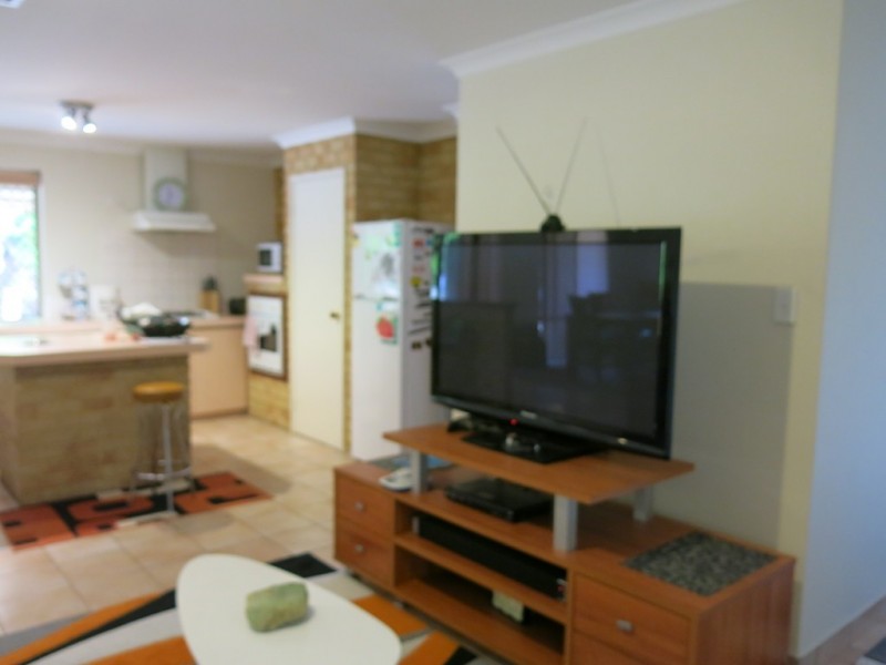 5 Marie Court, Atwell WA 6164