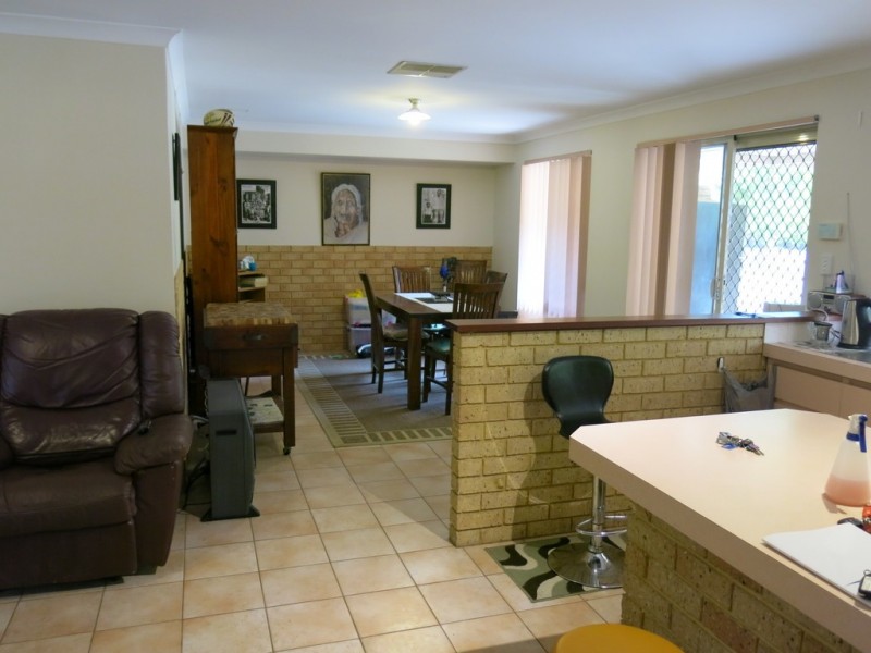 5 Marie Court, Atwell WA 6164