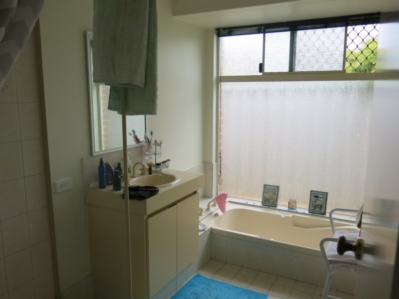 5 Marie Court, Atwell WA 6164