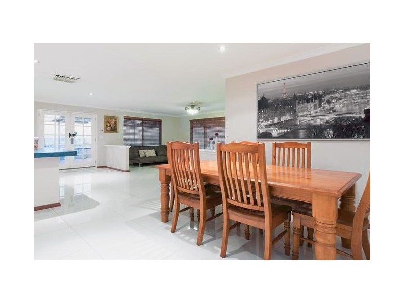 11 Regent Court, Cockburn Central WA 6164