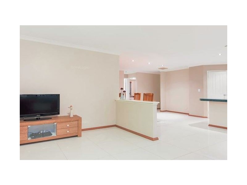 11 Regent Court, Cockburn Central WA 6164