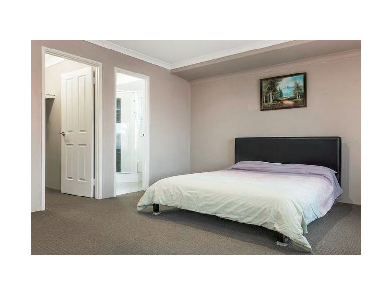 11 Regent Court, Cockburn Central WA 6164