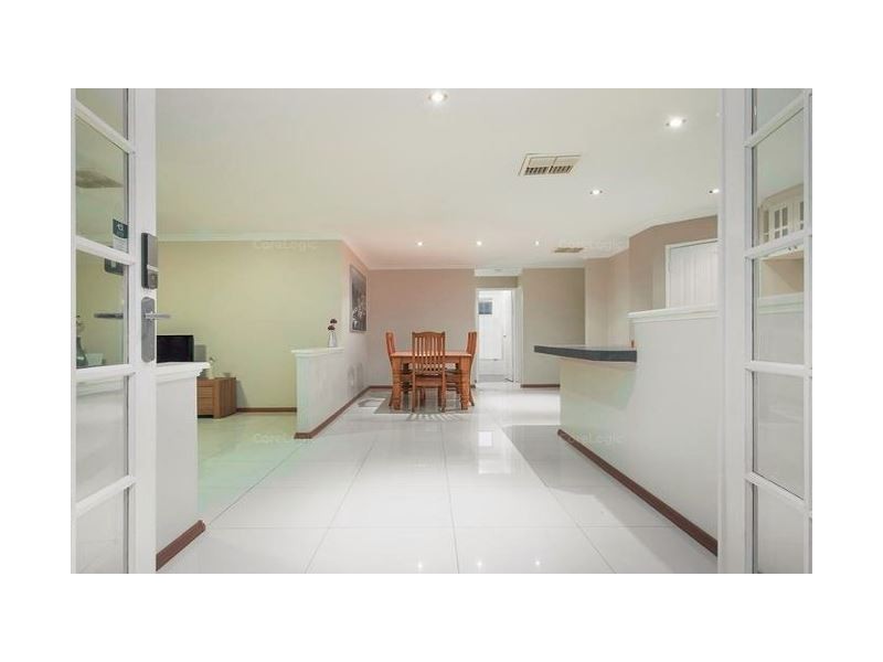 11 Regent Court, Cockburn Central WA 6164