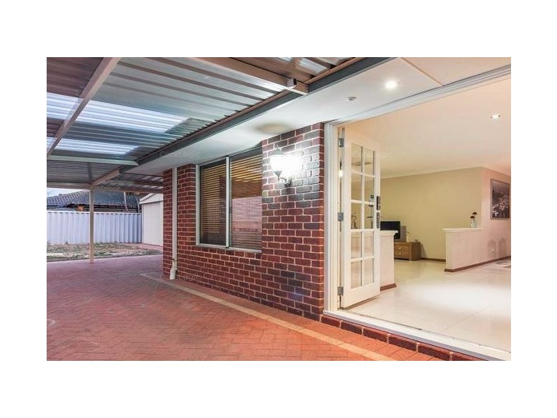 11 Regent Court, Cockburn Central WA 6164