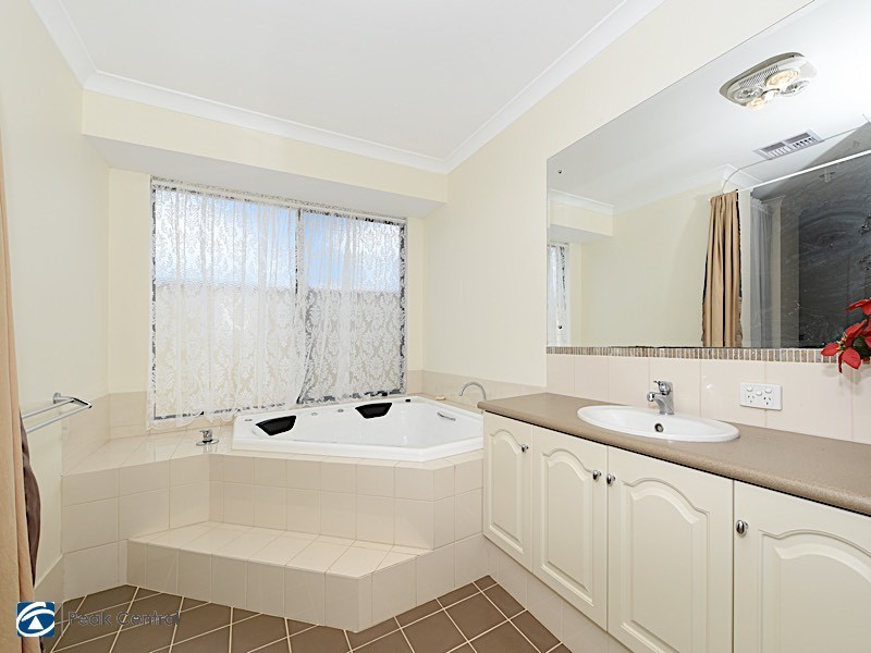 6 Barwon Turn, Hammond Park WA 6164
