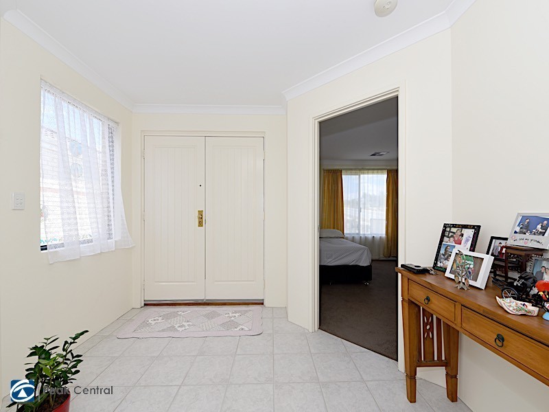 6 Barwon Turn, Hammond Park WA 6164