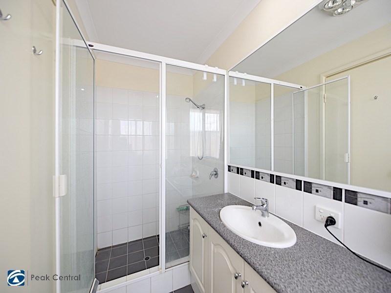 6 Barwon Turn, Hammond Park WA 6164