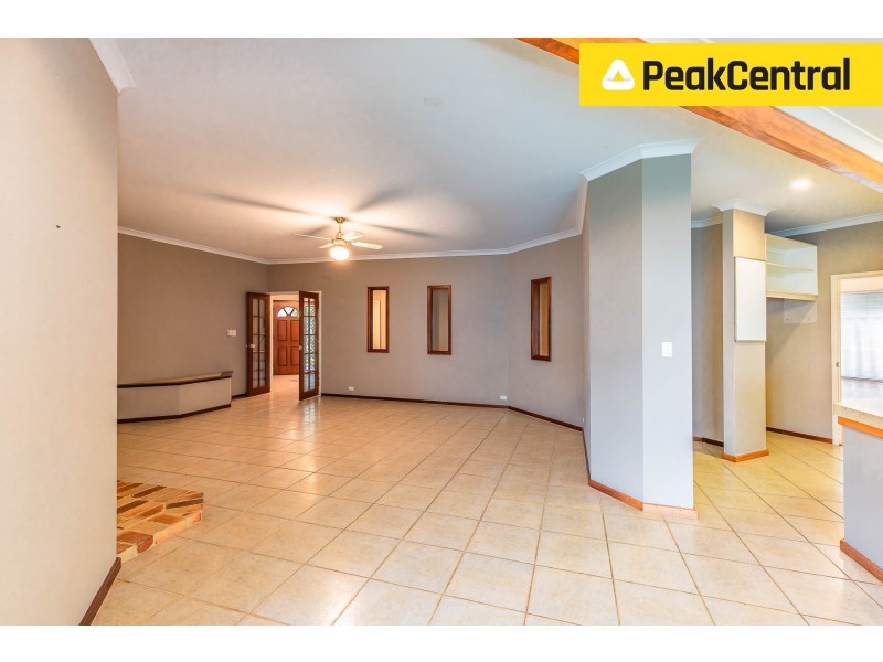 5 Millcroft Elbow, Jandakot WA 6164