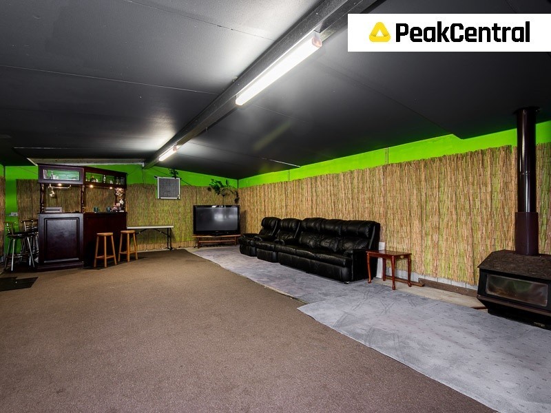 36 Kemmish Avenue, Parmelia WA 6167