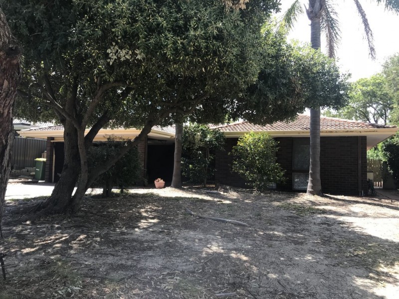 14 Karoonda Road, Booragoon WA 6154