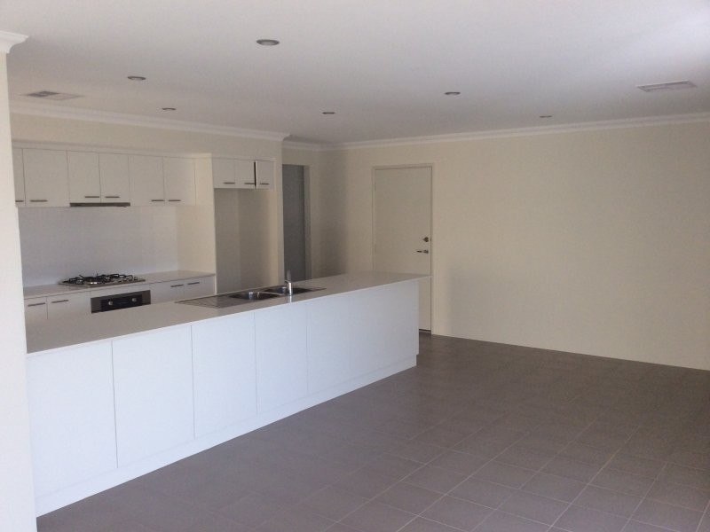 29A Barfield Road, Hammond Park WA 6164