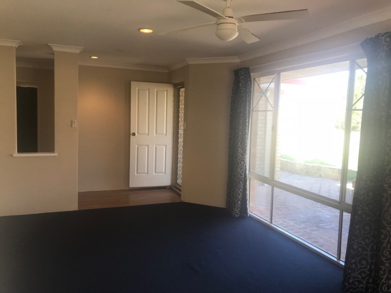 4 Daley Close, Atwell WA 6164