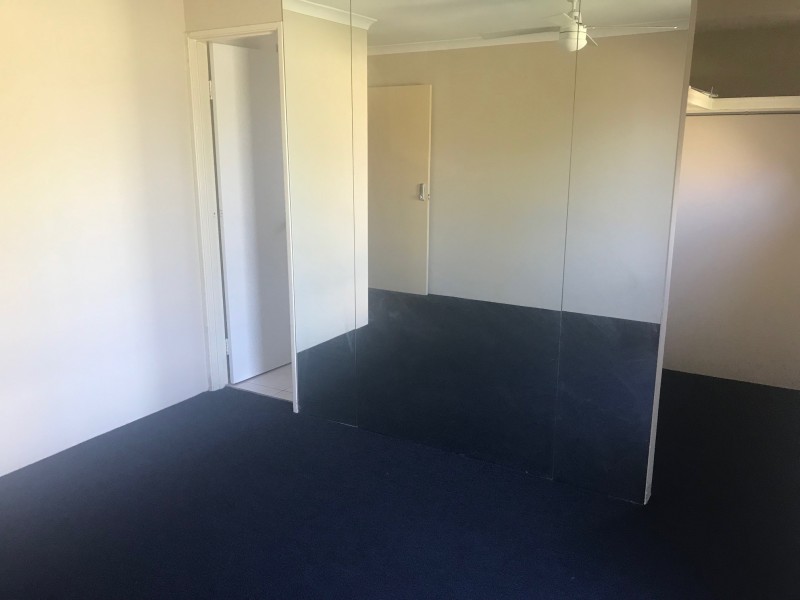 4 Daley Close, Atwell WA 6164