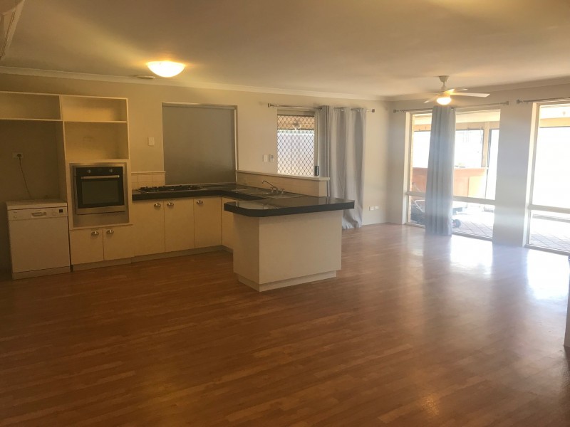 4 Daley Close, Atwell WA 6164