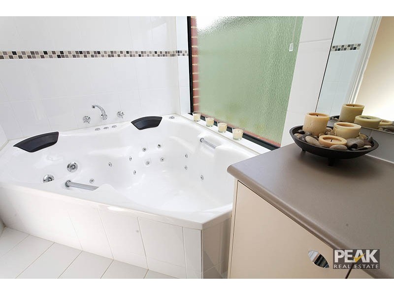 30 Pindan Elbow, Atwell WA 6164