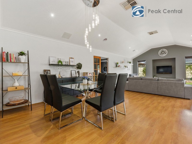 14 Rutherford Entrance, Success WA 6164