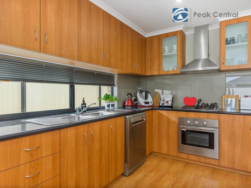 14 Rutherford Entrance, Success WA 6164