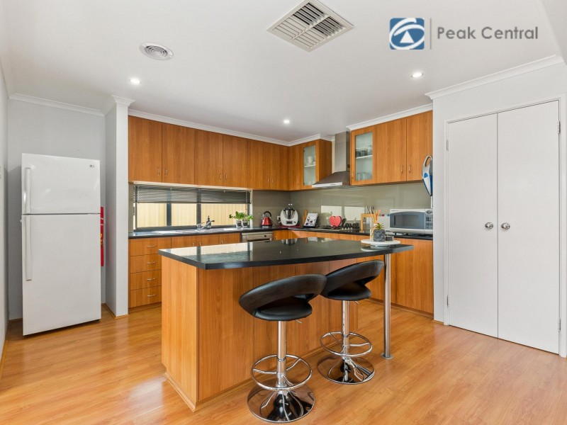 14 Rutherford Entrance, Success WA 6164