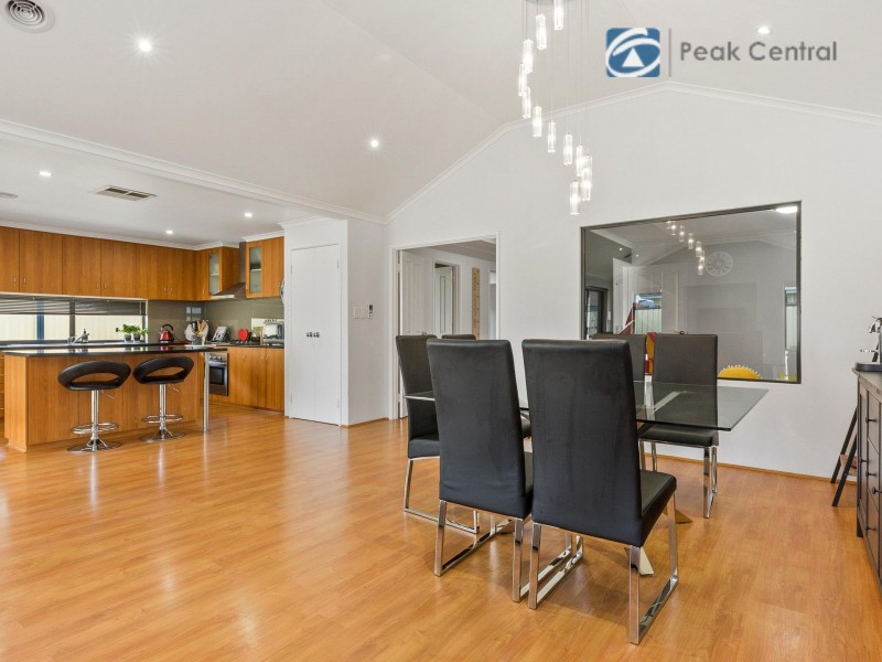 14 Rutherford Entrance, Success WA 6164