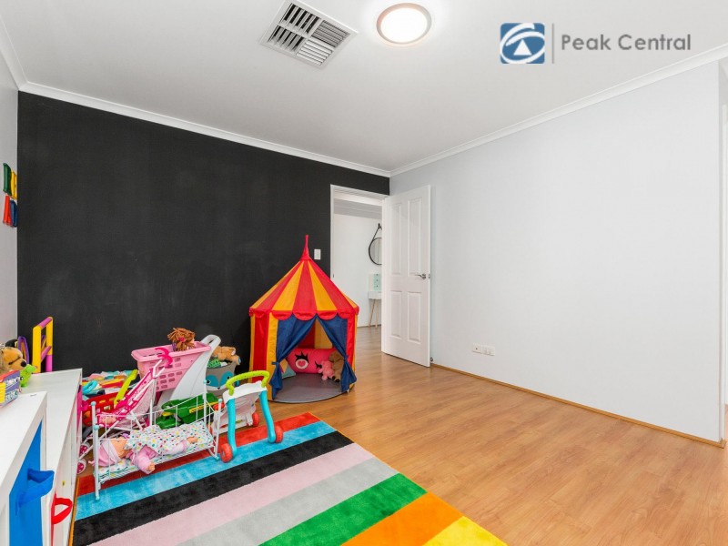 14 Rutherford Entrance, Success WA 6164