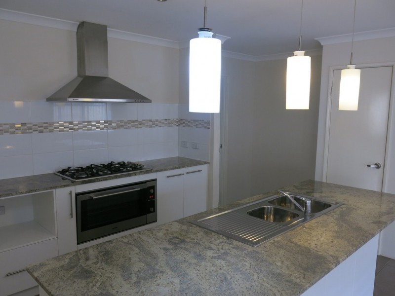 25 Rutherford Entrance, Success WA 6164