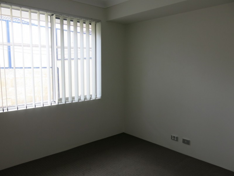 25 Rutherford Entrance, Success WA 6164