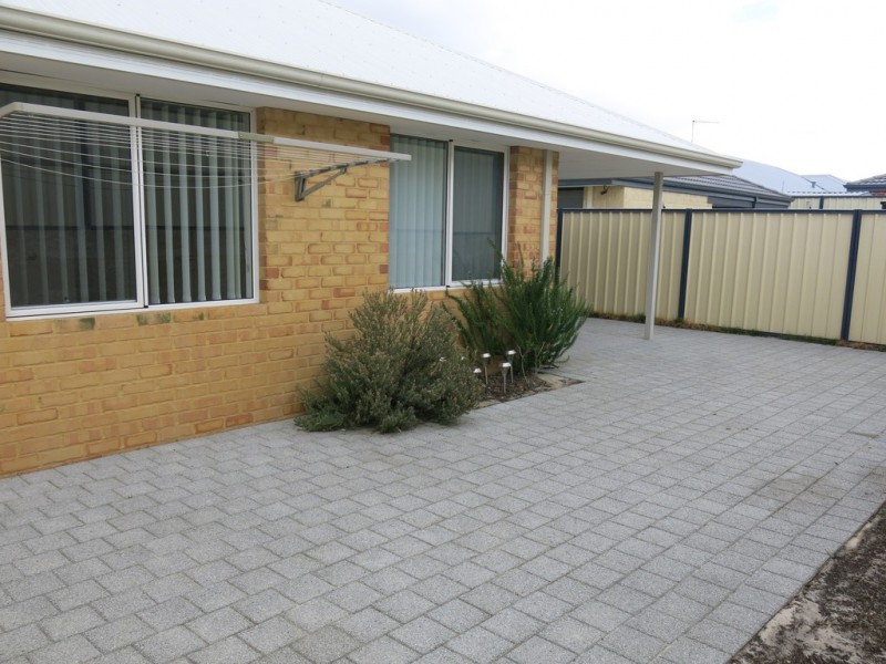 25 Rutherford Entrance, Success WA 6164