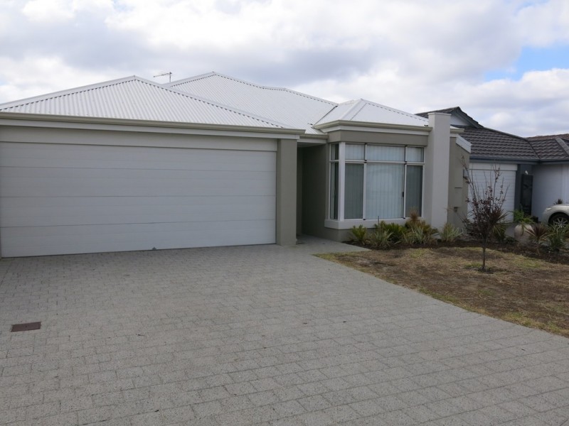 25 Rutherford Entrance, Success WA 6164