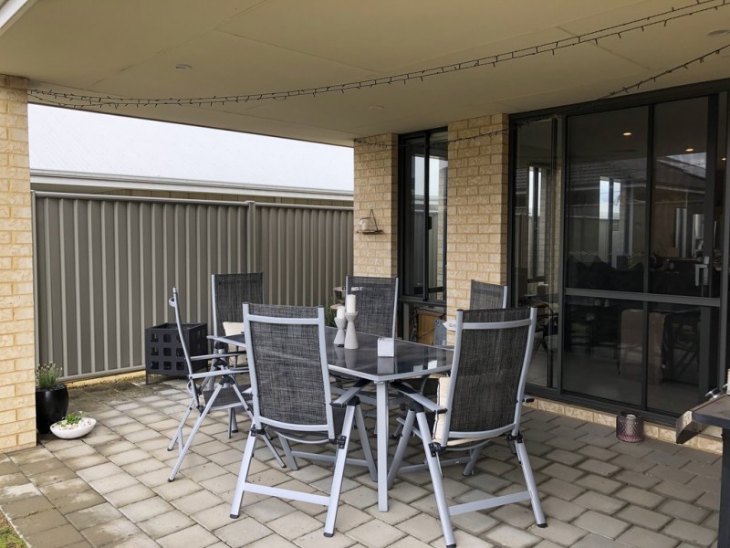14 Langano Chase, Success WA 6164