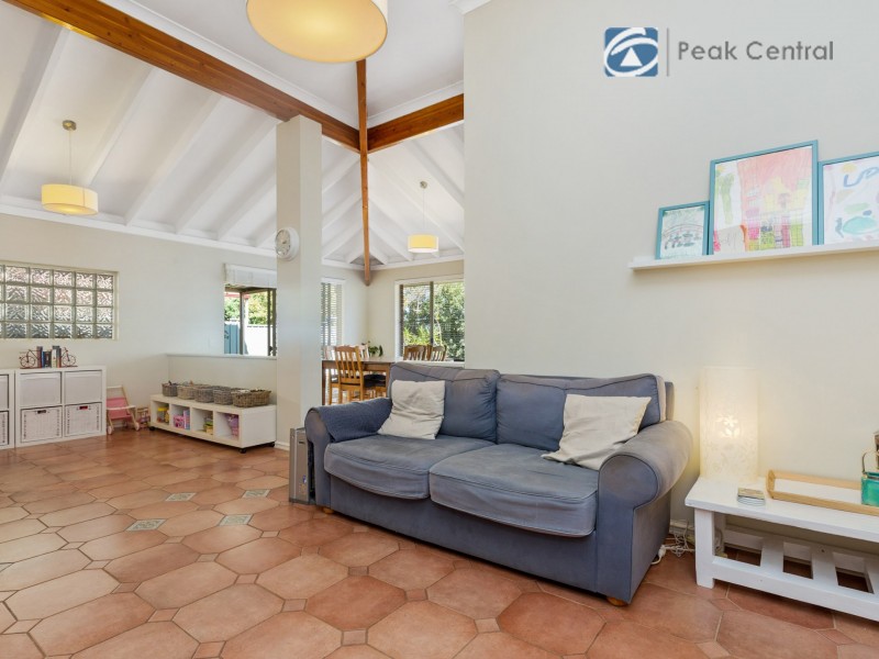 28 Molloy Circuit, Atwell WA 6164