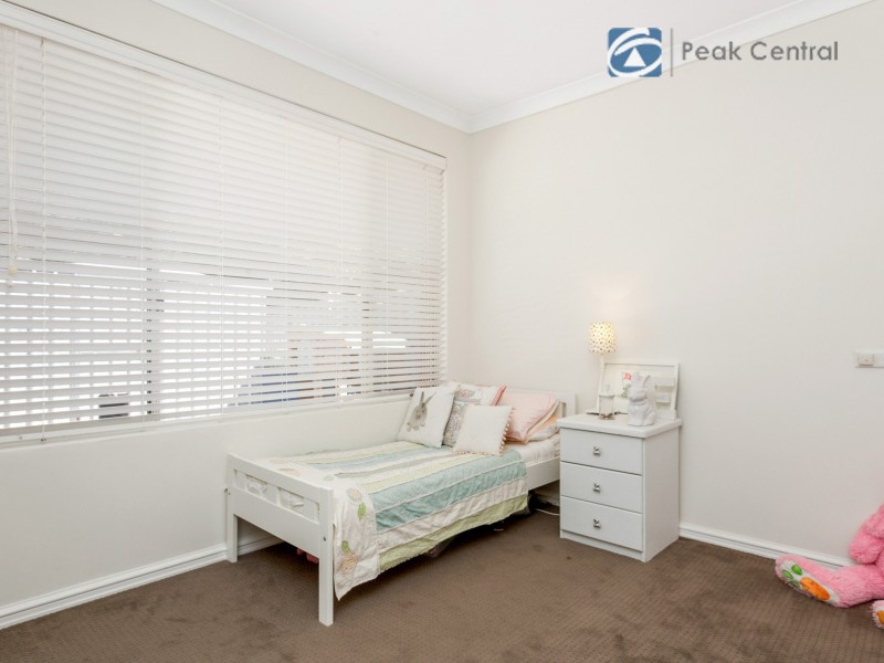 28 Molloy Circuit, Atwell WA 6164