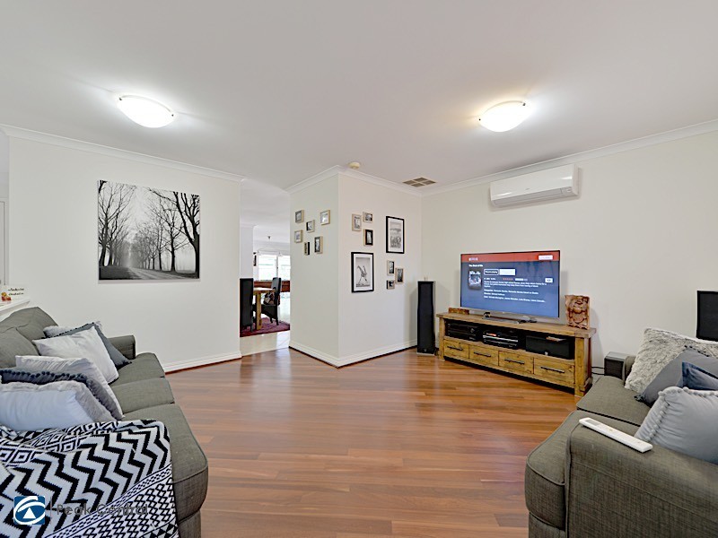 19 Minyon Circuit, Atwell WA 6164
