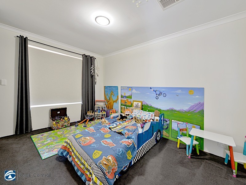 19 Minyon Circuit, Atwell WA 6164