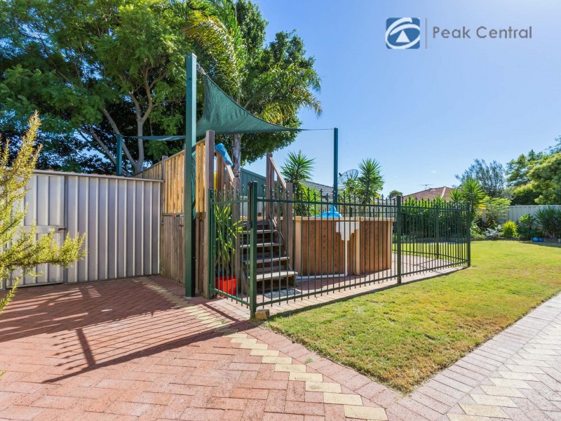 13 Jenniphur Court, Atwell WA 6164