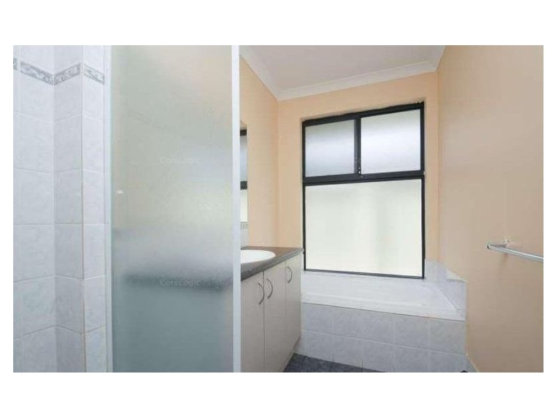 7 Mariposa Gardens, Success WA 6164