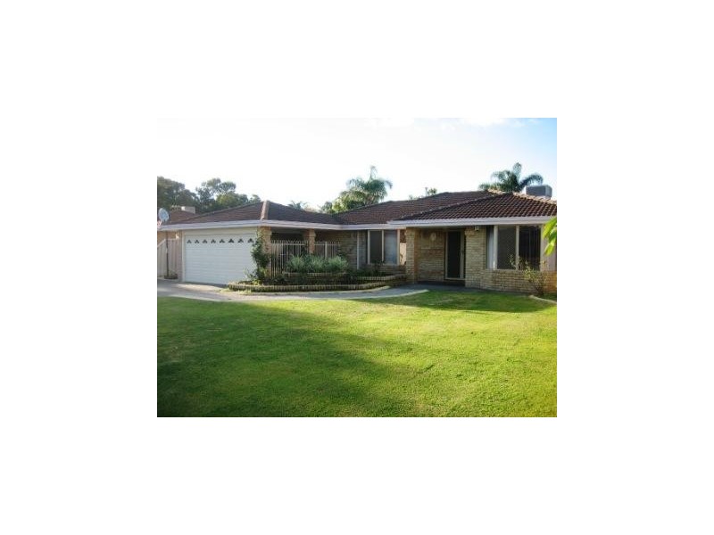 23  Knightsbridge Way, Thornlie WA 6108