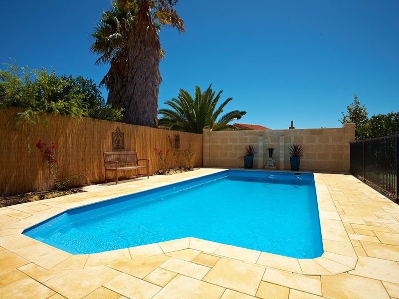 33 Needwell Street, Bibra Lake WA 6163