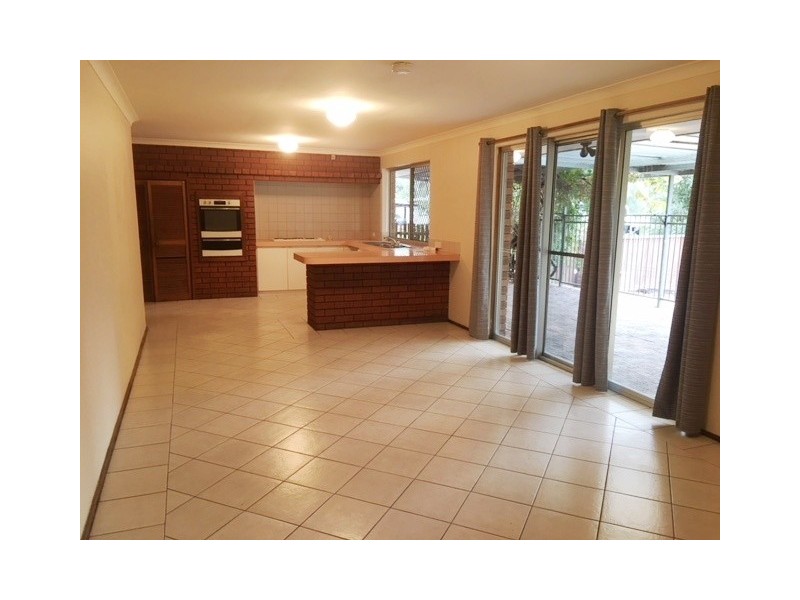 145 Muriel Court, Cockburn Central WA 6164