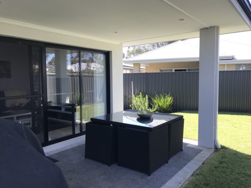 2/9 Poso Place, Atwell WA 6164