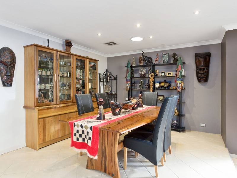 6 Waigen Place, South Lake WA 6164