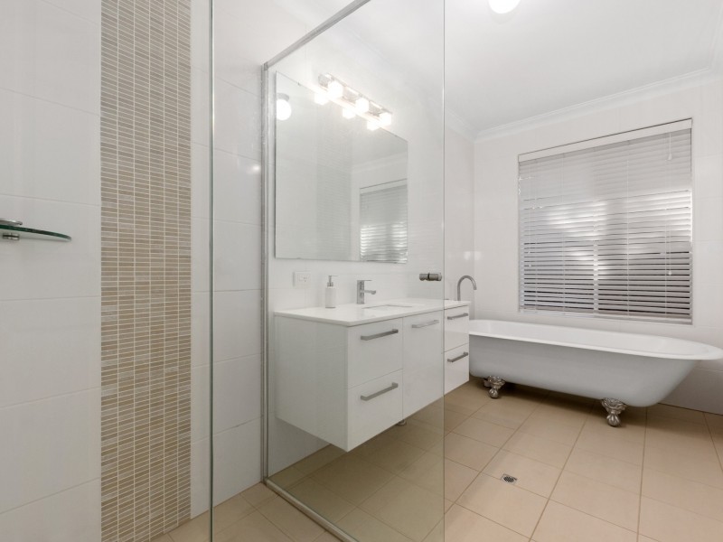 17 Glenmaggie Circuit, Success WA 6164