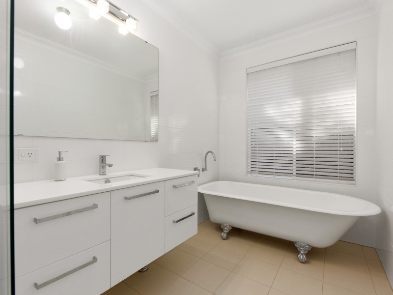 17 Glenmaggie Circuit, Success WA 6164